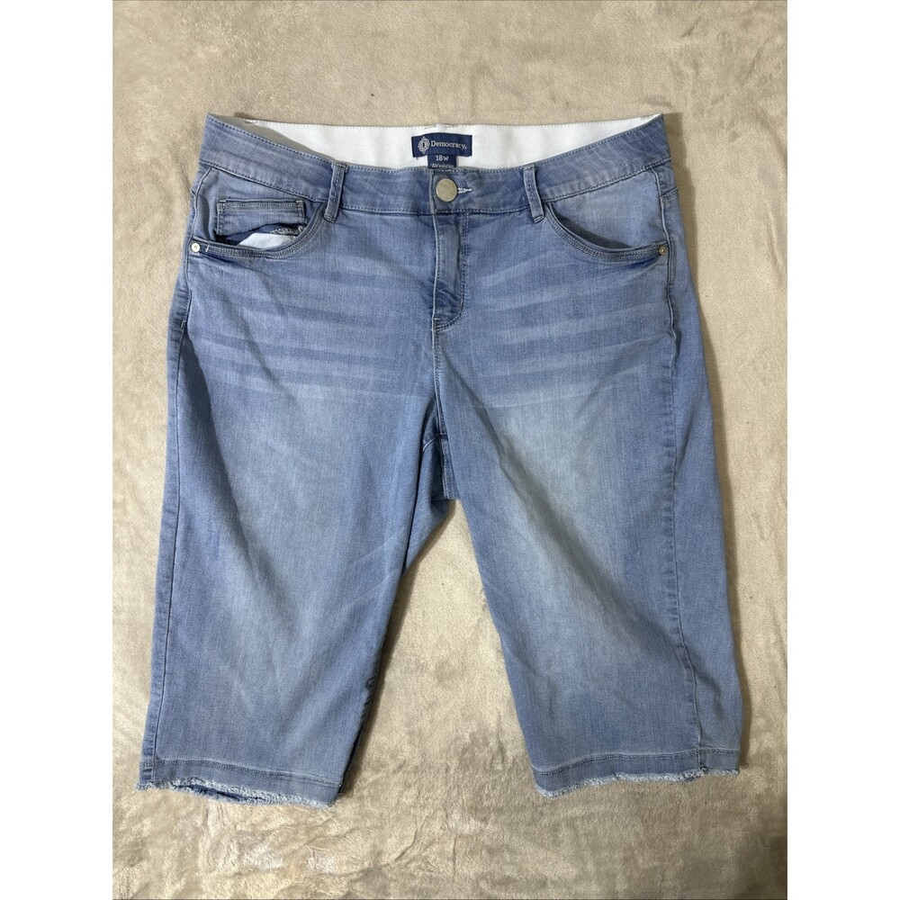 Democracy Absolution denim Bermuda shorts women’s plus size 18W fray hem